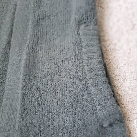 NWT B. Young Long Grey Cardigan Size Medium with Pockets - Picture 9 of 13